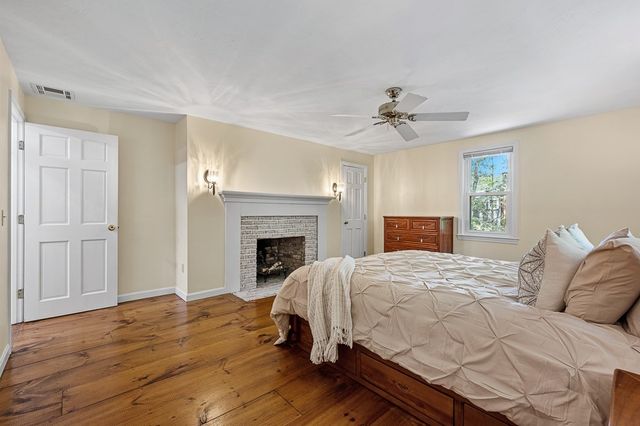9 Olde Meetinghouse Rd, Westborough, MA 01581