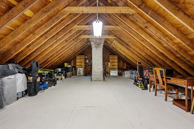 9 Olde Meetinghouse Rd, Westborough, MA 01581