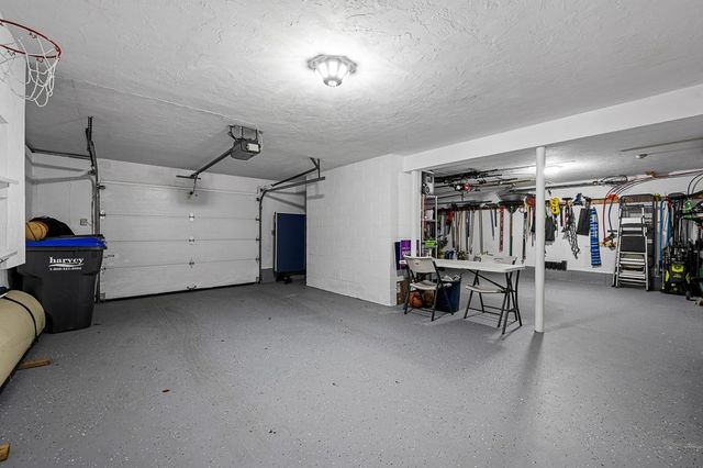 9 Olde Meetinghouse Rd, Westborough, MA 01581