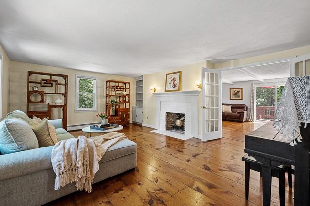 9 Olde Meetinghouse Rd, Westborough, MA 01581