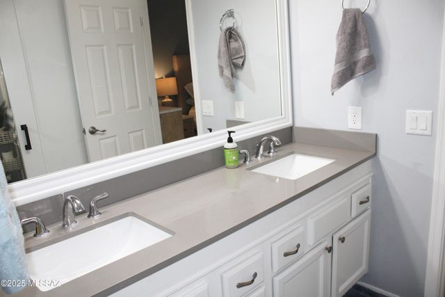 3665 S Avenida de Encino, Green Valley, AZ 85614