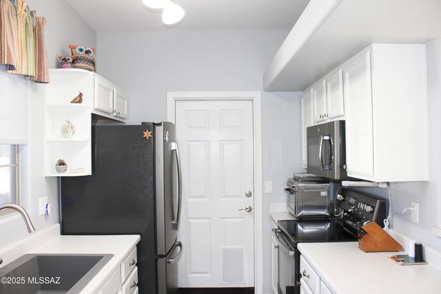 3665 S Avenida de Encino, Green Valley, AZ 85614