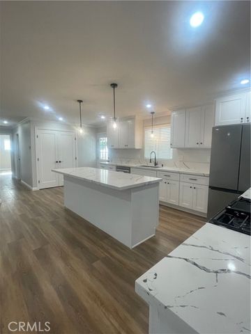 2230 Lake Park Drive 92, San Jacinto, CA 92583