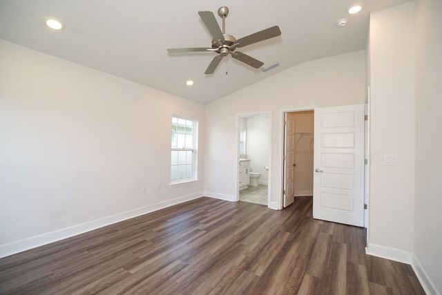 2450 Roygaris Street NW, Palm Bay, FL 32907