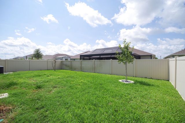 2450 Roygaris Street NW, Palm Bay, FL 32907