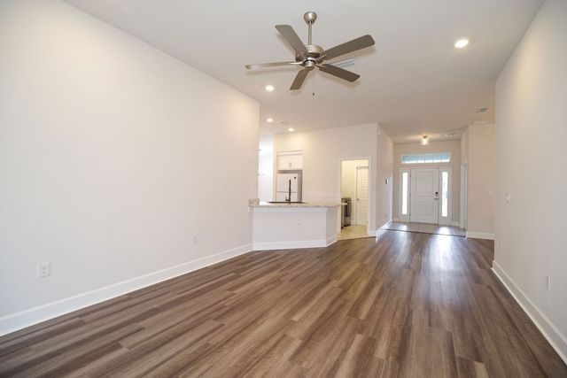 2450 Roygaris Street NW, Palm Bay, FL 32907