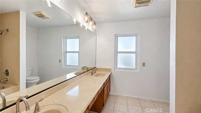 7934 E Saffron Street, Anaheim, CA 92808