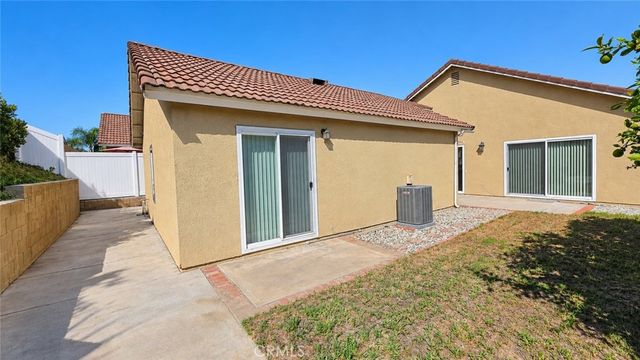 7934 E Saffron Street, Anaheim, CA 92808