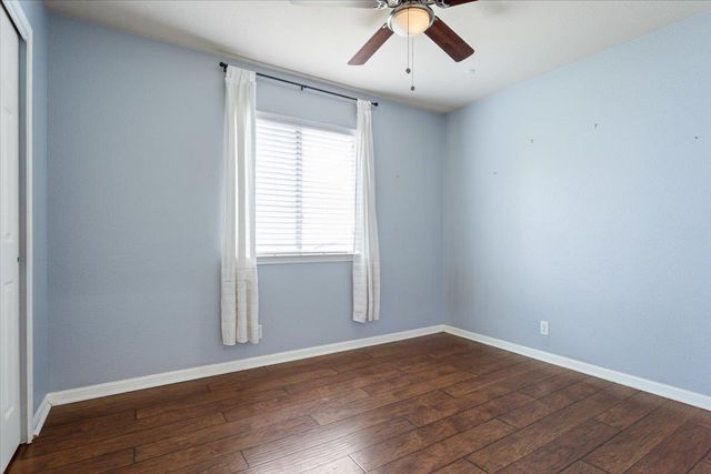125 Bayliss ST, Hutto, TX 78634