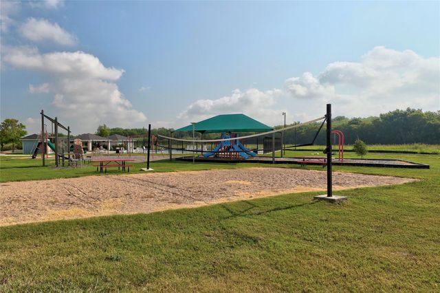 125 Bayliss ST, Hutto, TX 78634