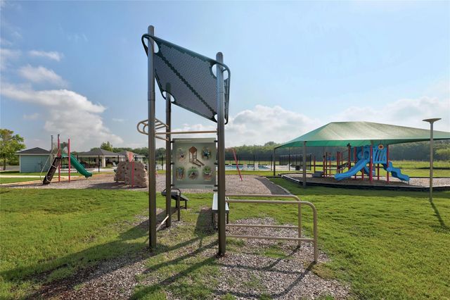 125 Bayliss ST, Hutto, TX 78634