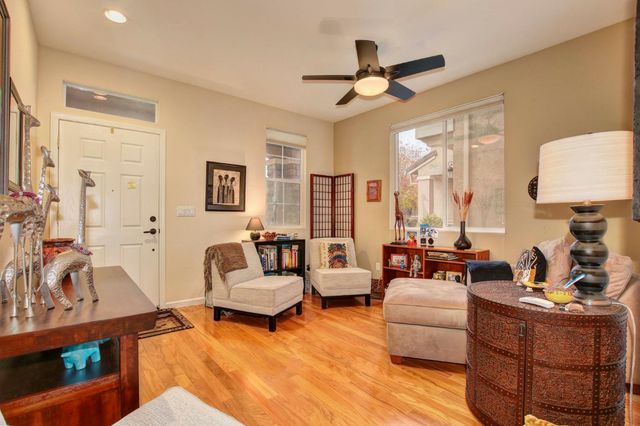 2409 Coffeeberry Rd, West Sacramento, CA 95691