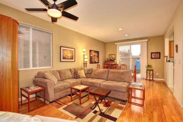 2409 Coffeeberry Rd, West Sacramento, CA 95691