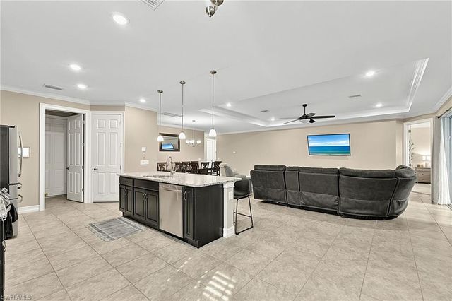 3391 Acapulco CIR, Cape Coral, FL 33909