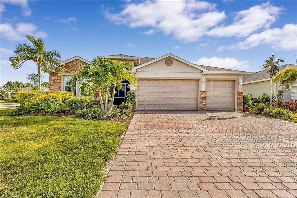 3391 Acapulco CIR, Cape Coral, FL 33909