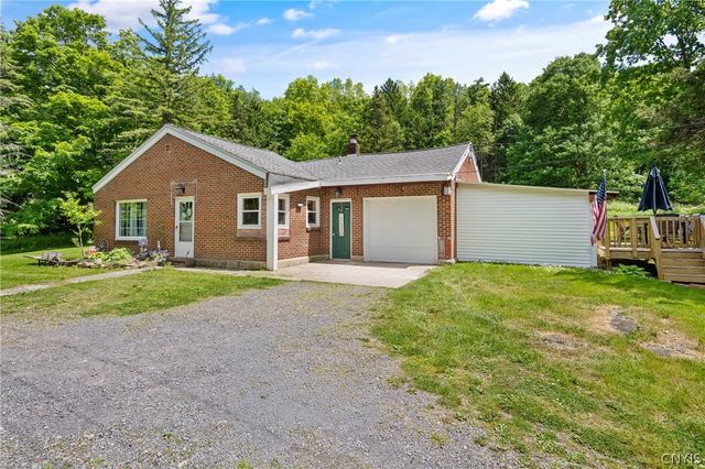 2696 Lyons Road, Camillus, NY 13031