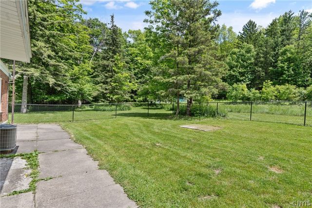 2696 Lyons Road, Camillus, NY 13031