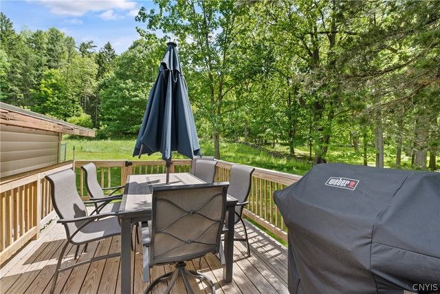 2696 Lyons Road, Camillus, NY 13031