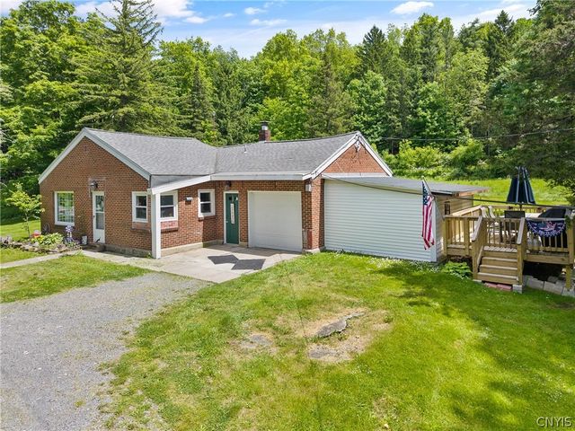 2696 Lyons Road, Camillus, NY 13031