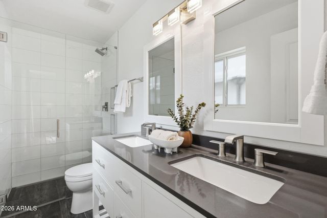 11608 N 32ND Place, Phoenix, AZ 85028