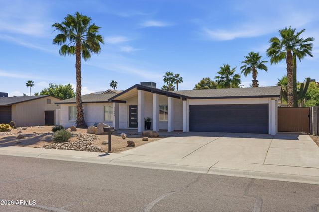 11608 N 32ND Place, Phoenix, AZ 85028