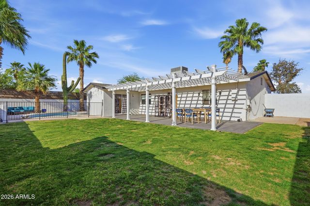 11608 N 32ND Place, Phoenix, AZ 85028