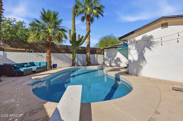 11608 N 32ND Place, Phoenix, AZ 85028