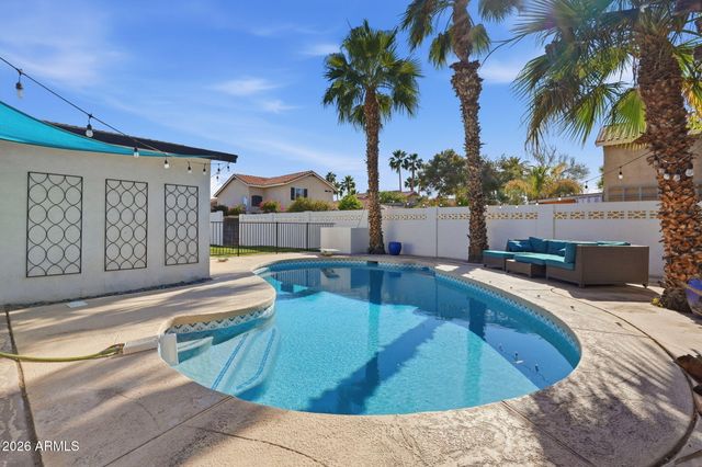 11608 N 32ND Place, Phoenix, AZ 85028