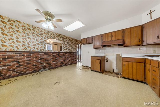 3902 Jane Avenue, St Ann, MO 63074