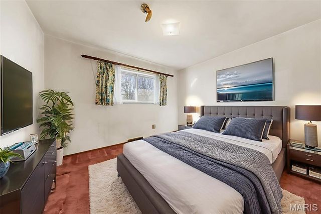 3902 Jane Avenue, St Ann, MO 63074