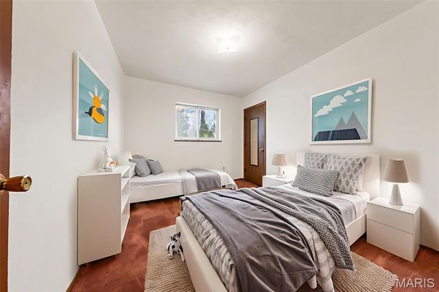 3902 Jane Avenue, St Ann, MO 63074