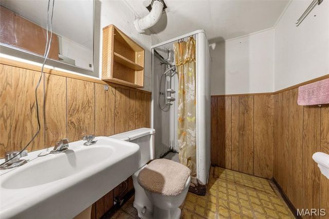 3902 Jane Avenue, St Ann, MO 63074