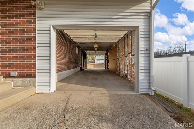 3902 Jane Avenue, St Ann, MO 63074