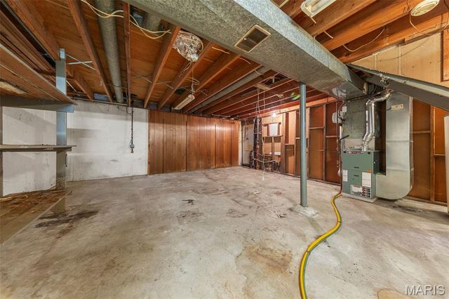 3902 Jane Avenue, St Ann, MO 63074