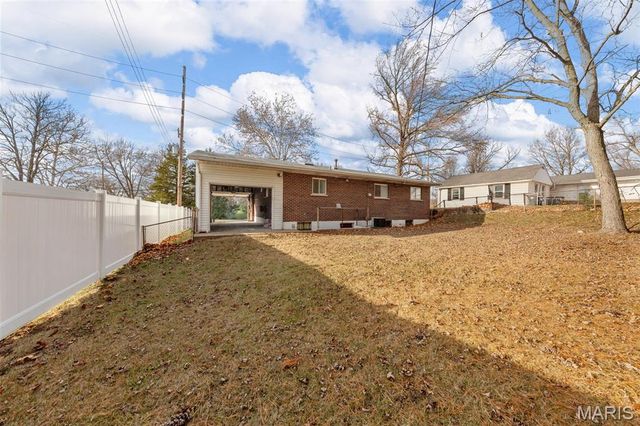 3902 Jane Avenue, St Ann, MO 63074