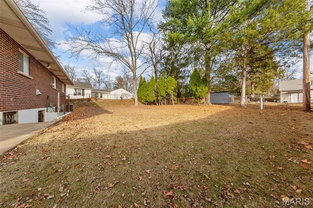 3902 Jane Avenue, St Ann, MO 63074