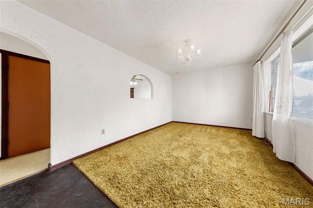 3902 Jane Avenue, St Ann, MO 63074