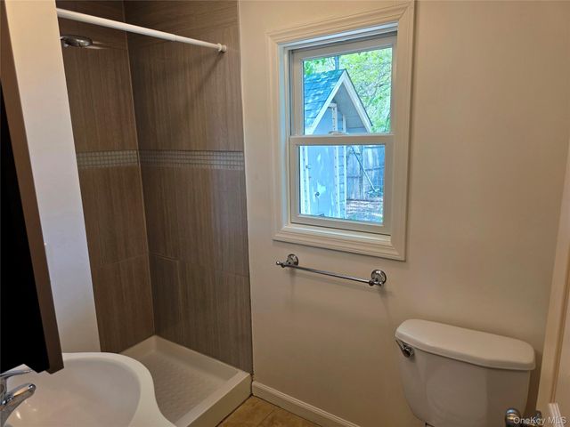 9 Laurelton Avenue, Selden, NY 11784