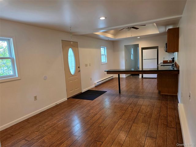 9 Laurelton Avenue, Selden, NY 11784