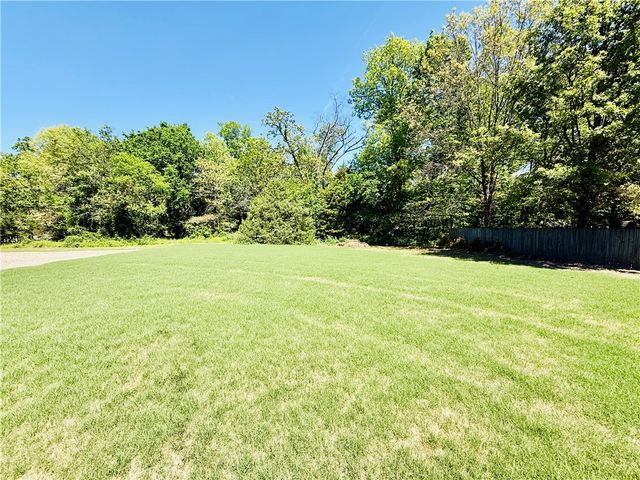 3 Charing Lane, Bella Vista, AR 72714