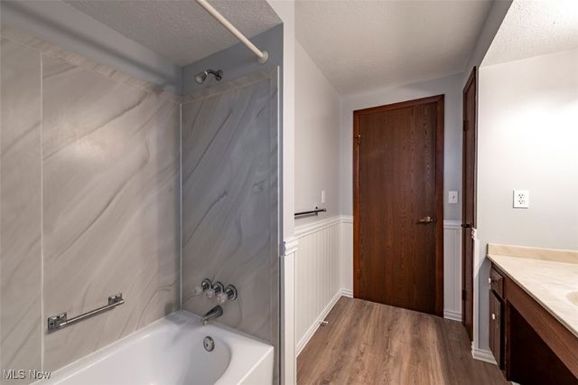 15279 Walnut Creek Drive, Strongsville, OH 44149