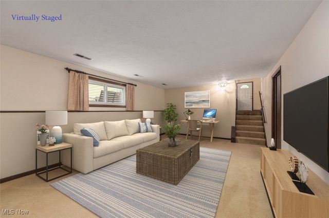 15279 Walnut Creek Drive, Strongsville, OH 44149