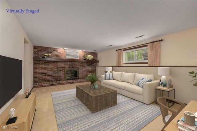 15279 Walnut Creek Drive, Strongsville, OH 44149