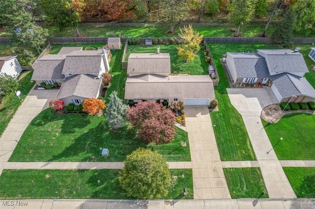 15279 Walnut Creek Drive, Strongsville, OH 44149