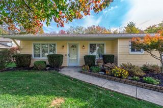 15279 Walnut Creek Drive, Strongsville, OH 44149
