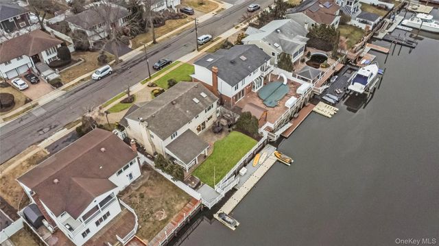 2876 Shore Road, Bellmore, NY 11710