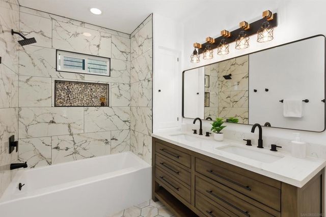 4205 Mason St., San Diego, CA 92110