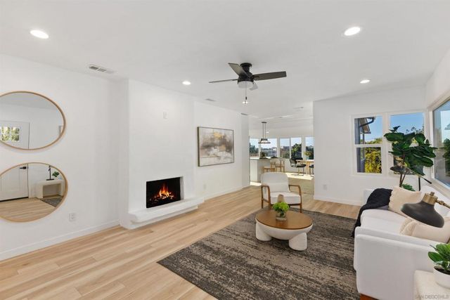 4205 Mason St., San Diego, CA 92110