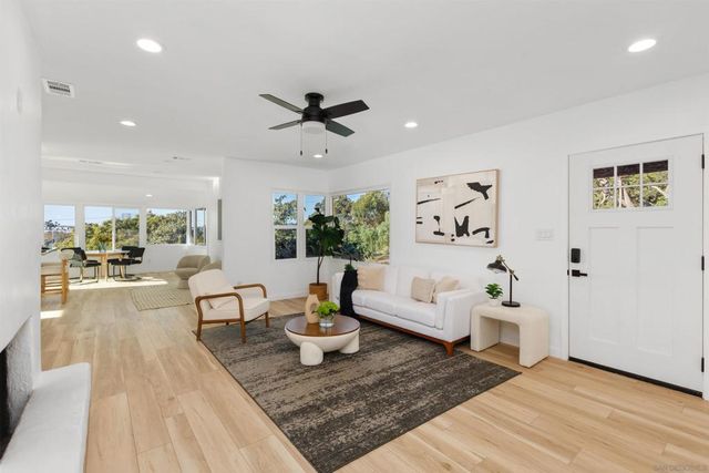 4205 Mason St., San Diego, CA 92110