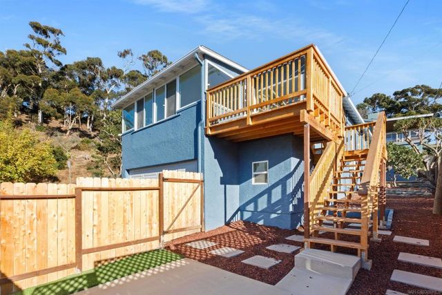 4205 Mason St., San Diego, CA 92110